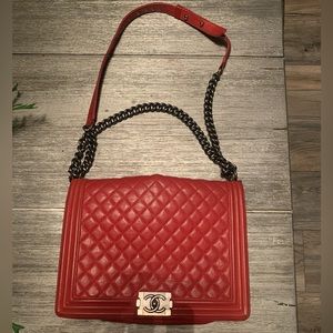 Chanel Purse ( RED)